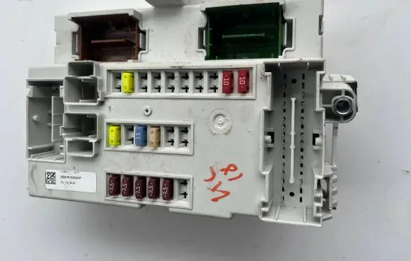 Jeep Cherokee Fuse module 68354599AB 503442000102