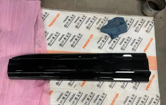 Audi Q7 4M Front door trim (molding) 4M0853959N