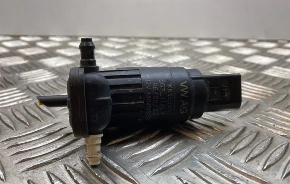 Volkswagen T-Roc Windscreen/windshield washer pump 1K6955651