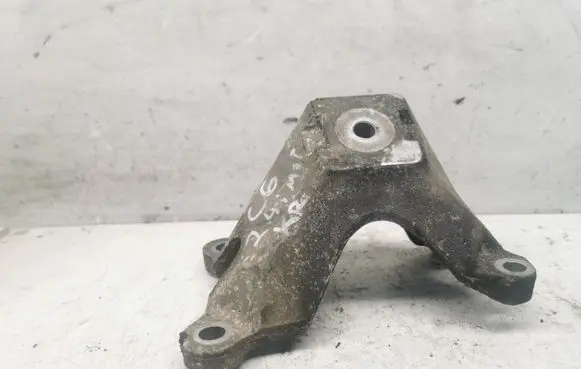 Audi A6 S6 C6 4F Engine mounting bracket 4F0199307M