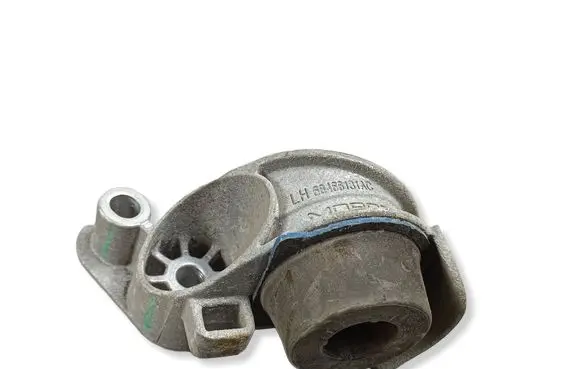 Jeep Grand Cherokee WL Muffler mount bracket/holder 68466131AC