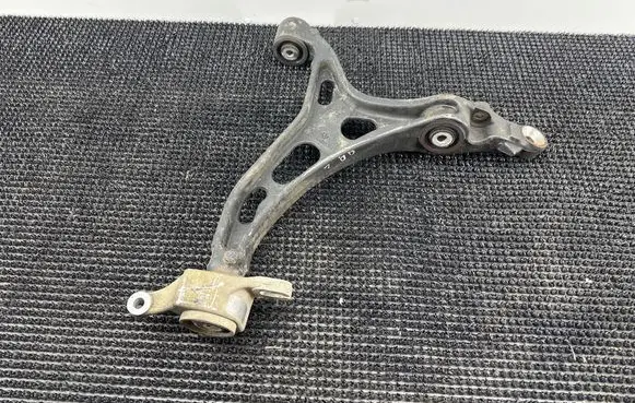 Dodge Durango III Front lower control arm/wishbone 68022605AD