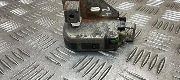 Mercedes-Benz Sprinter W906 Sliding door lock A070016