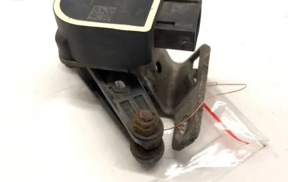 BMW 7 F01 F02 F03 F04 Headlight/headlamp level sensor 6784075