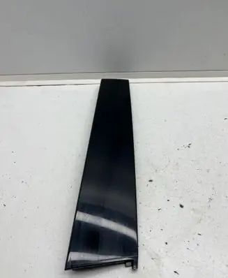 Peugeot 5008 II Front door glass trim molding 9811558580 5957
