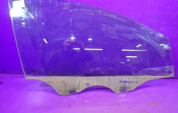Seat Altea XL Front door window glass four-door