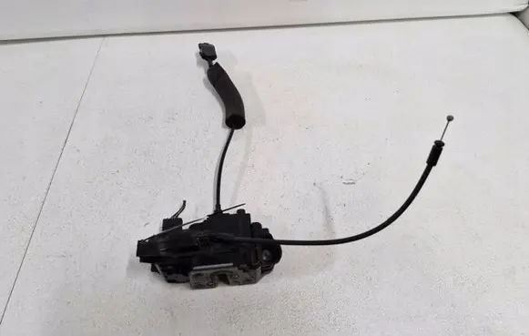 Renault Megane III Front door lock 805030001R