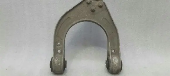 Mercedes-Benz CLS C219 Front upper control arm/wishbone A2113308907