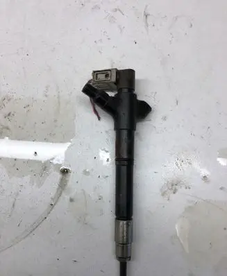Toyota Avensis T270 Fuel injector 2367026060