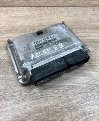 Audi A3 S3 8L Engine control unit/module ECU 038906012C 0281010122