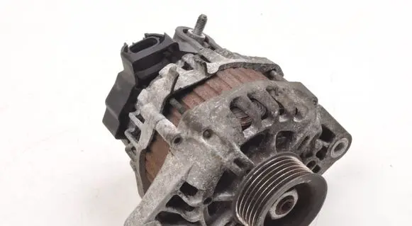 Hyundai i20 (PB PBT) Generator/alternator 373002B500