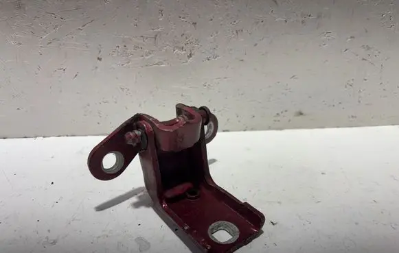 Ford Mondeo Mk III Rear door lower hinge 93BBF26808AK