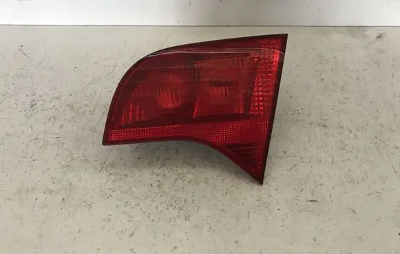 Audi A4 S4 B7 8E 8H Tailgate rear/tail lights 8E9945094A 8E9945094