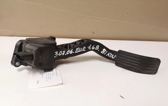 Peugeot 307 Accelerator throttle pedal 0280755041 9680565880