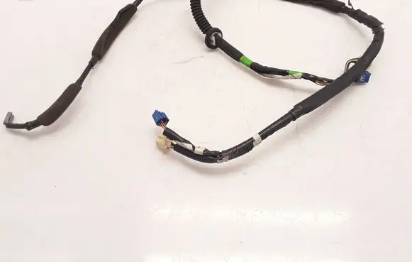 Toyota Corolla E120 E130 Tailgate/trunk wiring harness 8218402120