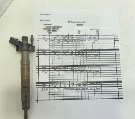 BMW 5 E60 E61 Fuel injector AB5UETV 0445116