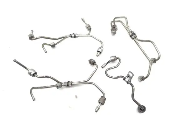 Volvo XC60 Fuel injector supply line/pipe D5244T15