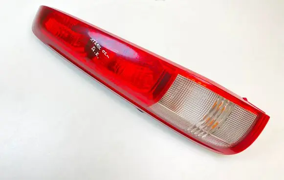 Nissan X-Trail T30 Rear/tail lights B46L