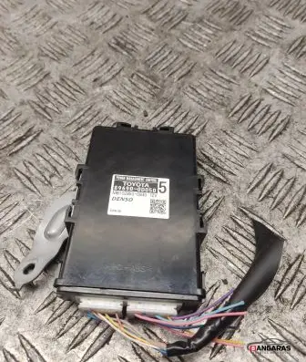 Toyota Yaris Other control units/modules 896900d050