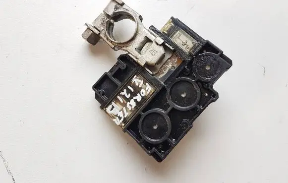 Subaru Forester SK Battery relay fuse DY110711