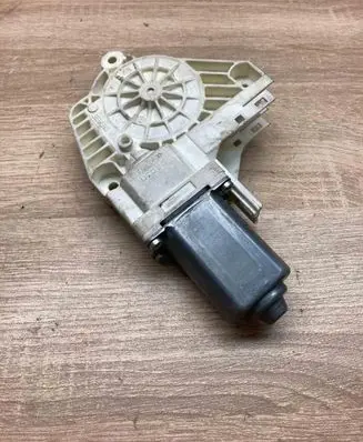 Land Rover Range Rover Sport L320 Rear door window regulator motor 0536010002 06303310