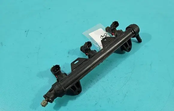 Skoda Fabia Mk2 (5J) Fuel injector 03E133320A IMPRK1511321