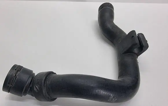 Audi A4 S4 B6 8E 8H Engine coolant pipe/hose 8D0121101AD