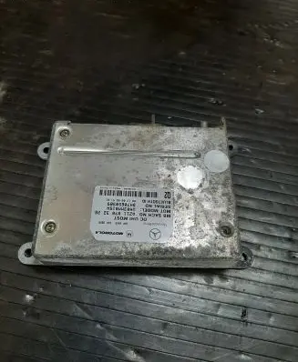 Mercedes-Benz B W245 Bluetooth control unit module A2118703226