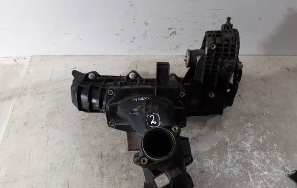 Mercedes-Benz Sprinter W906 Intake manifold A6510900037