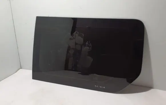 Renault Trafic III (X82) Rear side window 833418702R