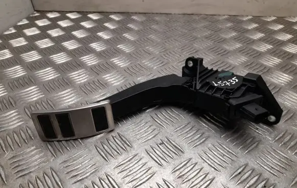 Ford Mustang Mach-E Accelerator throttle pedal LJ9C9F836CA