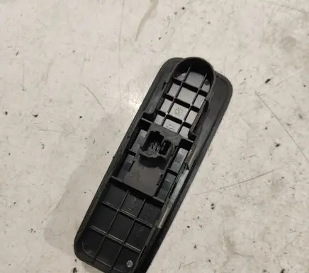 Fiat Ulysse Electric window control switch 14893750