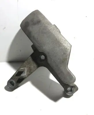 Volvo XC90 Engine mounting bracket 30680710