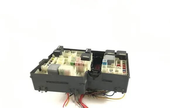 Ford Focus Fuse module F1ET14K733BDF V6T14A067AD