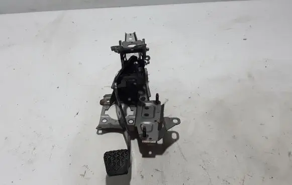 Ford Fiesta Brake pedal 8V512450EB