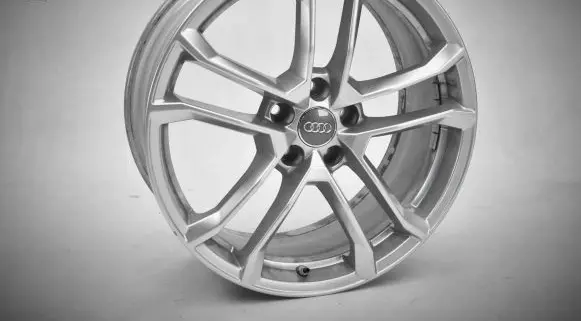 Audi R8 4S R19 alloy rim 4S0601025AM 4S0601025F