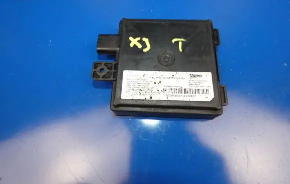 Jaguar XJ X351 Blind spot module AW9314D455AJ