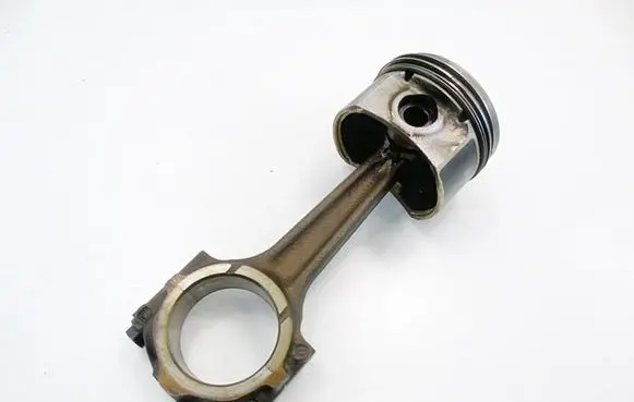 Fiat Grande Punto Piston with connecting rod 55197262