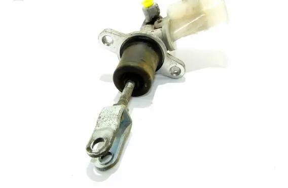 Nissan Terrano Clutch slave cylinder 