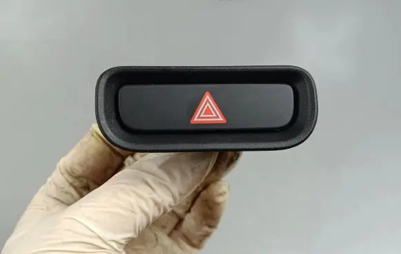Honda HR-V Hazard light switch M81564