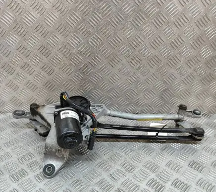Maserati Ghibli Front wiper linkage and motor 670001639