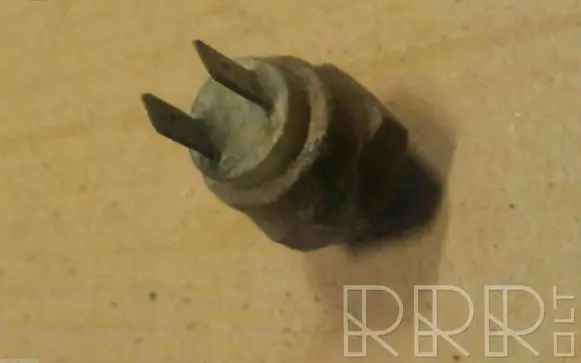 Volkswagen Jetta I Brake pedal sensor switch 113945515H