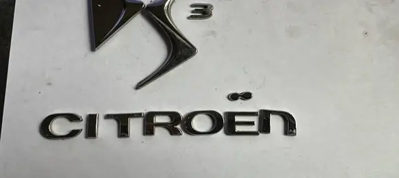 Citroen DS3 Manufacturers badge/model letters