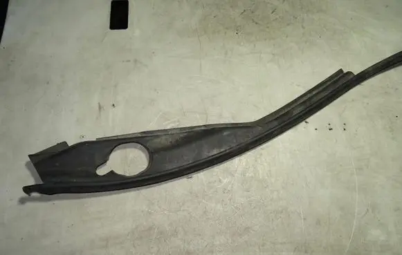 Infiniti Q50 Wiper trim 658214GA0A