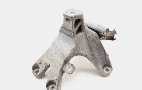 Audi A6 S6 C7 4G Engine mounting bracket 8K0199308BE