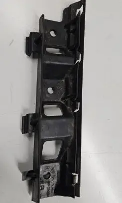 Volkswagen PASSAT B6 Front bumper mounting bracket 3C0807184