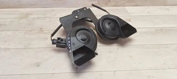 Audi A6 S6 C6 4F Horn signal 703881165