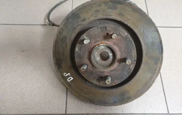 Mitsubishi Outlander Front wheel hub