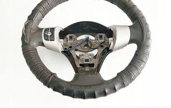 Toyota Yaris Steering wheel 305460899FKAAD