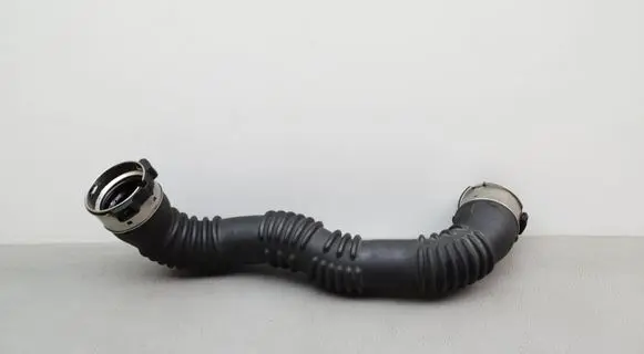 Mercedes-Benz B W246 W242 Intercooler hose/pipe A2465200101